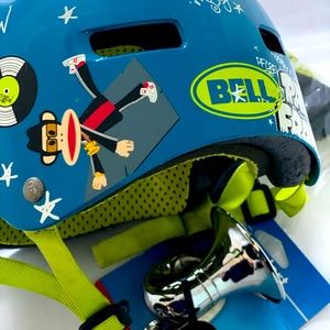 BELL Paul Frank Fraction Helmet S + bugle horn